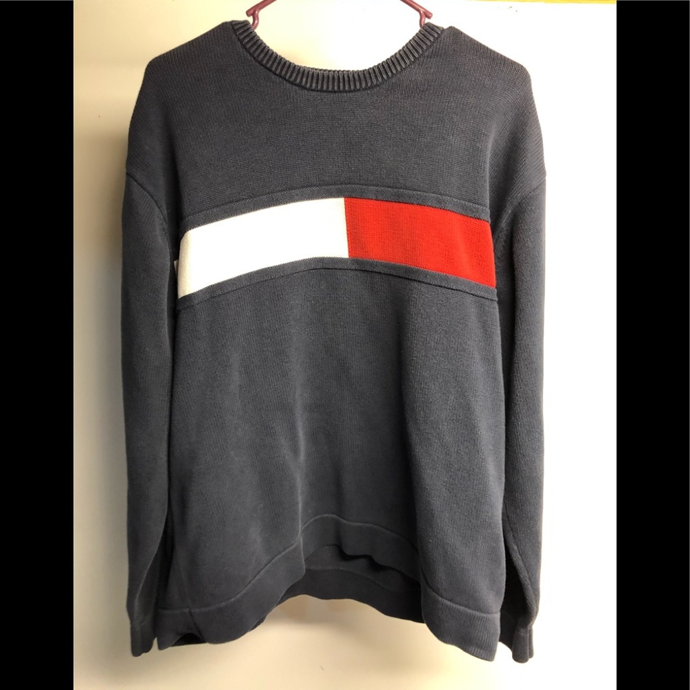 Vintage 90’s Tommy Hilfiger Sweatshirt.
